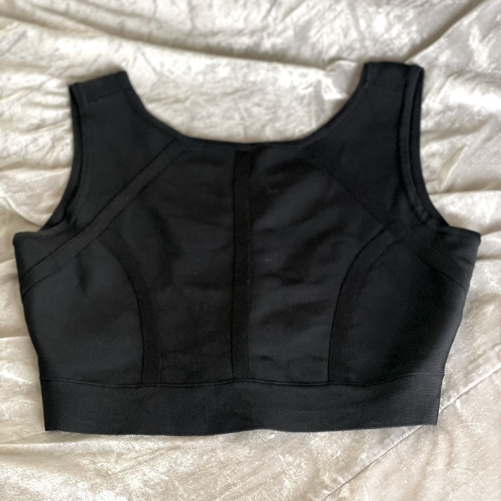 BCBG Crop top
